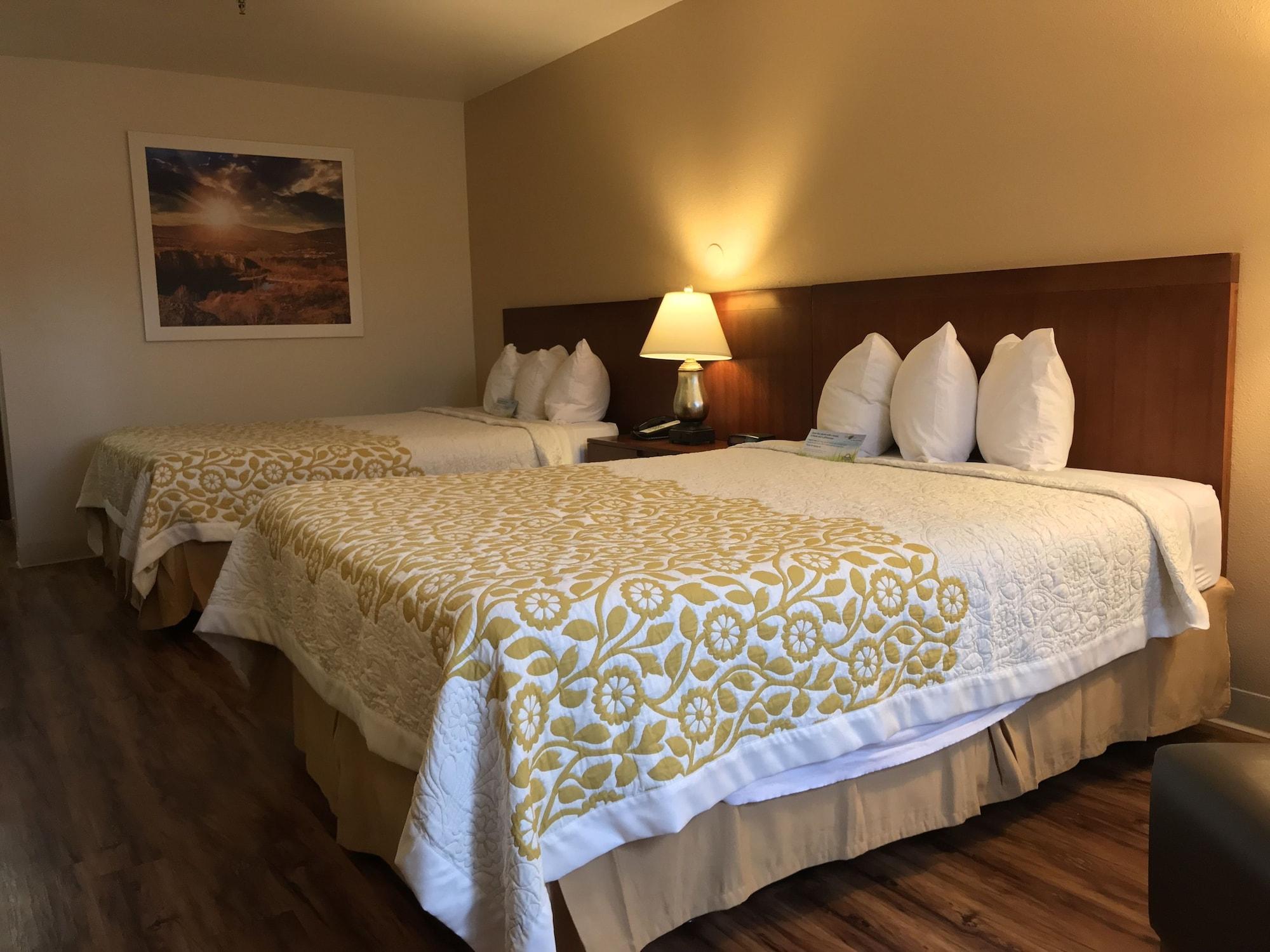 Days Inn By Wyndham Taos Exteriér fotografie