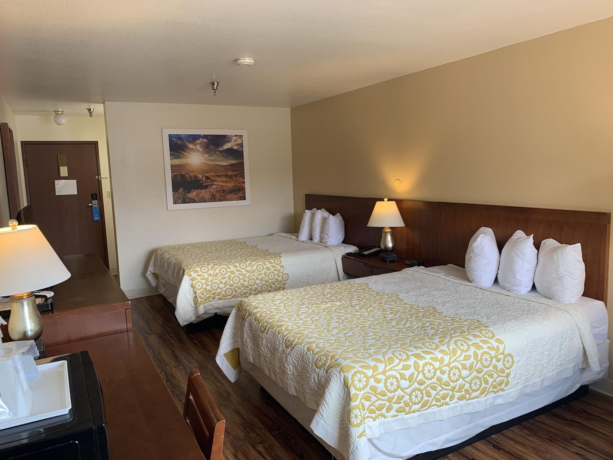 Days Inn By Wyndham Taos Exteriér fotografie